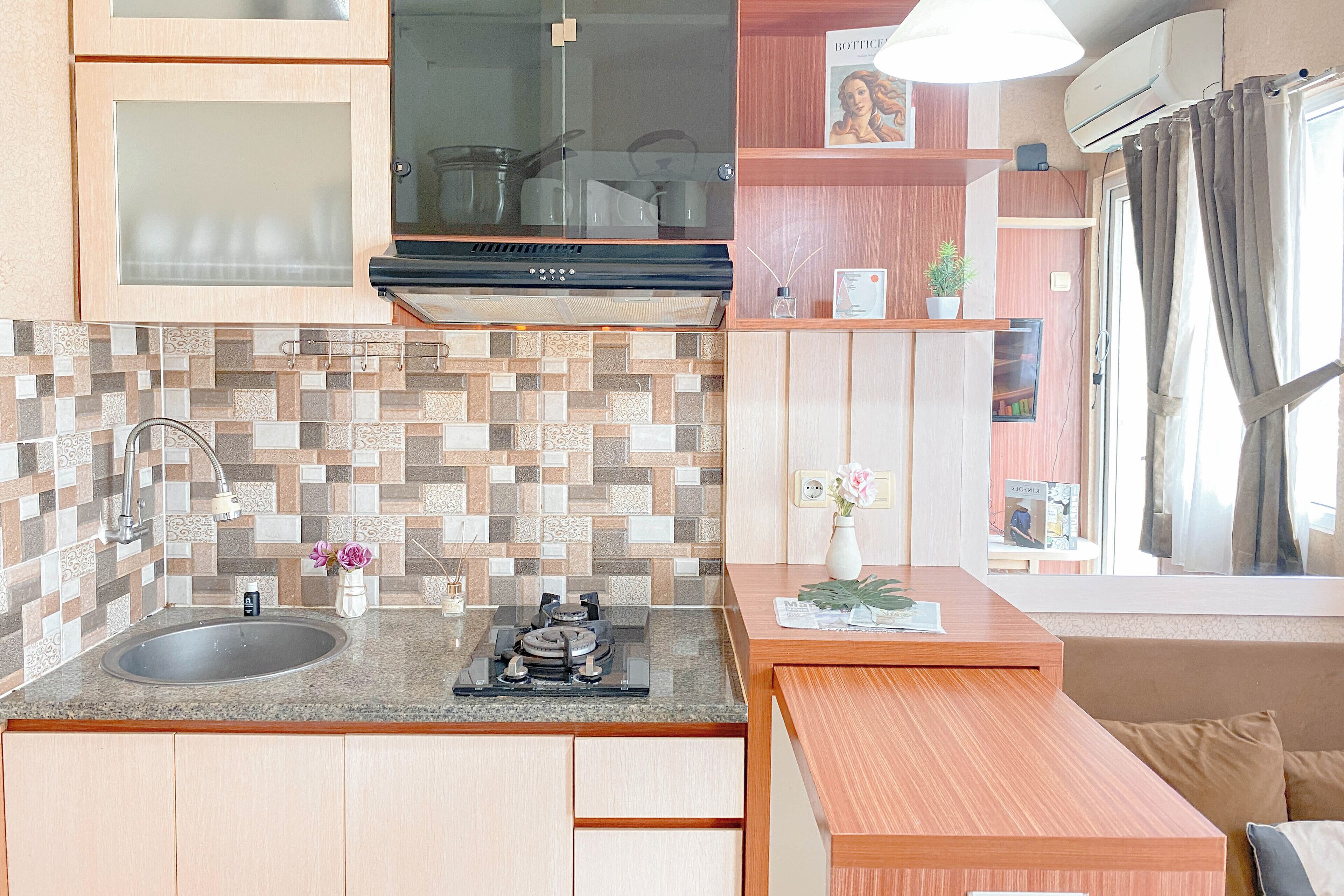 Standard Apartment | Private kitchen | Cookware/dishes/utensils