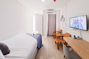 Standard Apartment - Studio Near Station At Sudimara Forestwalk Apartment (South Tangerang)
