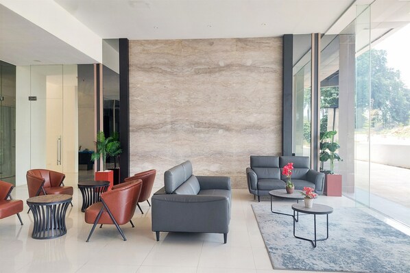 Lobby - Studio Near Station At Sudimara Forestwalk Apartment (South Tangerang)