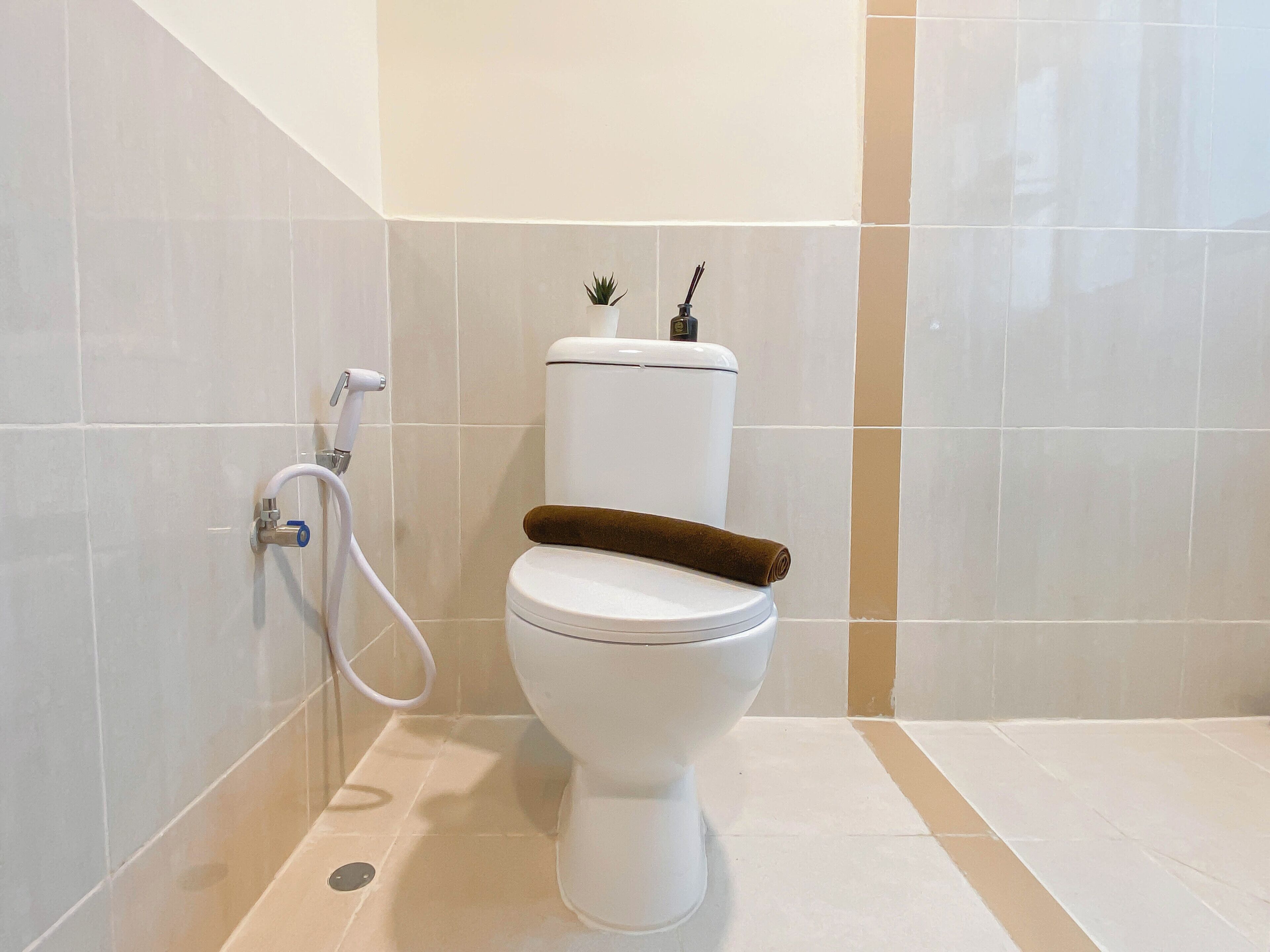 Standard Apartment | Bathroom