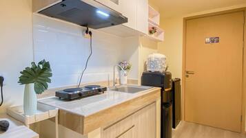 Standard Apartment | Dapur peribadi | Alat memasak/pinggan mangkuk/perkakas dapur