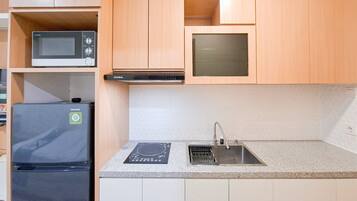 Apartamento estándar | Cocina privada | Frigorífico y utensilios de cocina