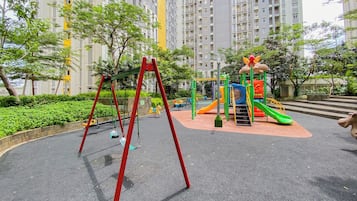 室外兒童遊樂區