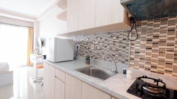 Standard-Apartment | Eigene Küche | Kochgeschirr/Geschirr/Besteck