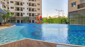Outdoor pool - Strategic Studio Apartment Signature Park Grande Near Ciliwung Lrt Station (Jakarta)