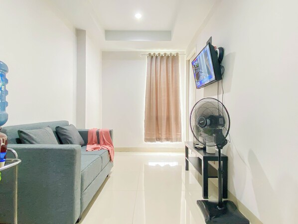 Standard Apartment | Living area