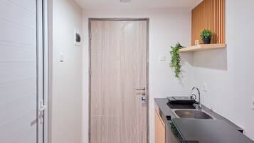 Standard-Apartment | Eigene Küche | Kochgeschirr/Geschirr/Besteck