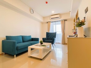 Standard Apartment | Living area
