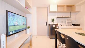 Standard Apartment | Living area