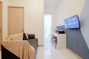 Standard Apartment | Living area