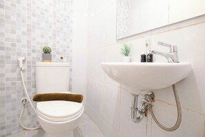 Standard-Apartment | Badezimmer