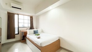 Deluxe Apartment - Simple Comfort Studio At Apartment Evenciio Margonda (Depok)
