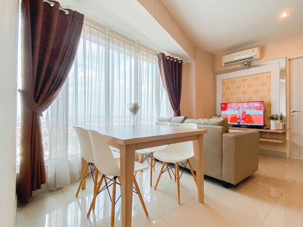 Deluxe Apartment | In-room dining