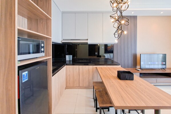 Apartamento luxo | Opções para refeição no quarto