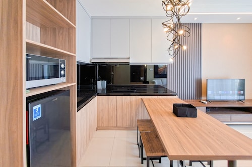 Cozy Living 2Br At Ciputra International Apartment