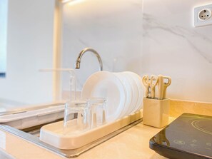 Deluxe Apartment | Private kitchen