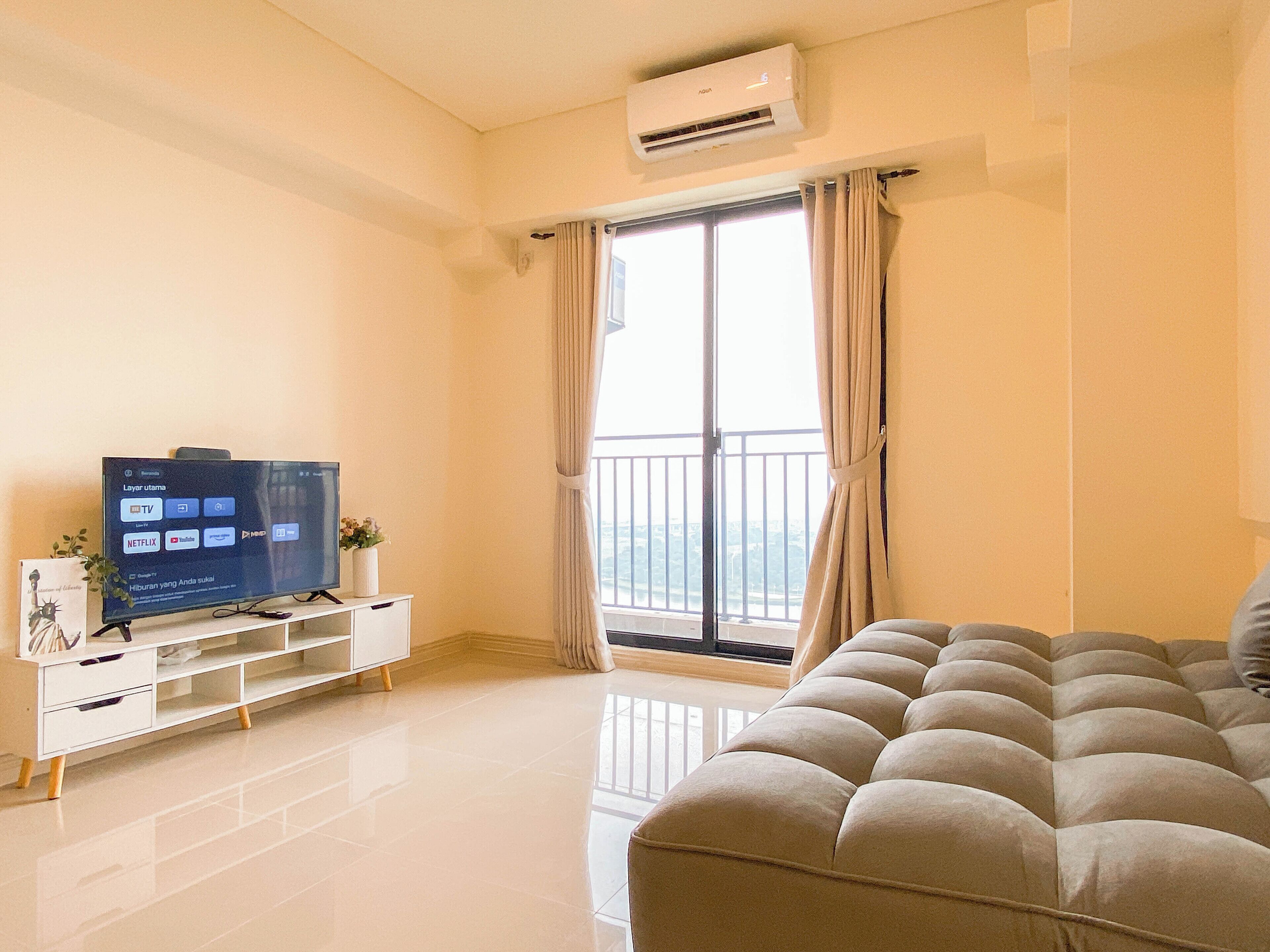 Deluxe Apartment | Living area