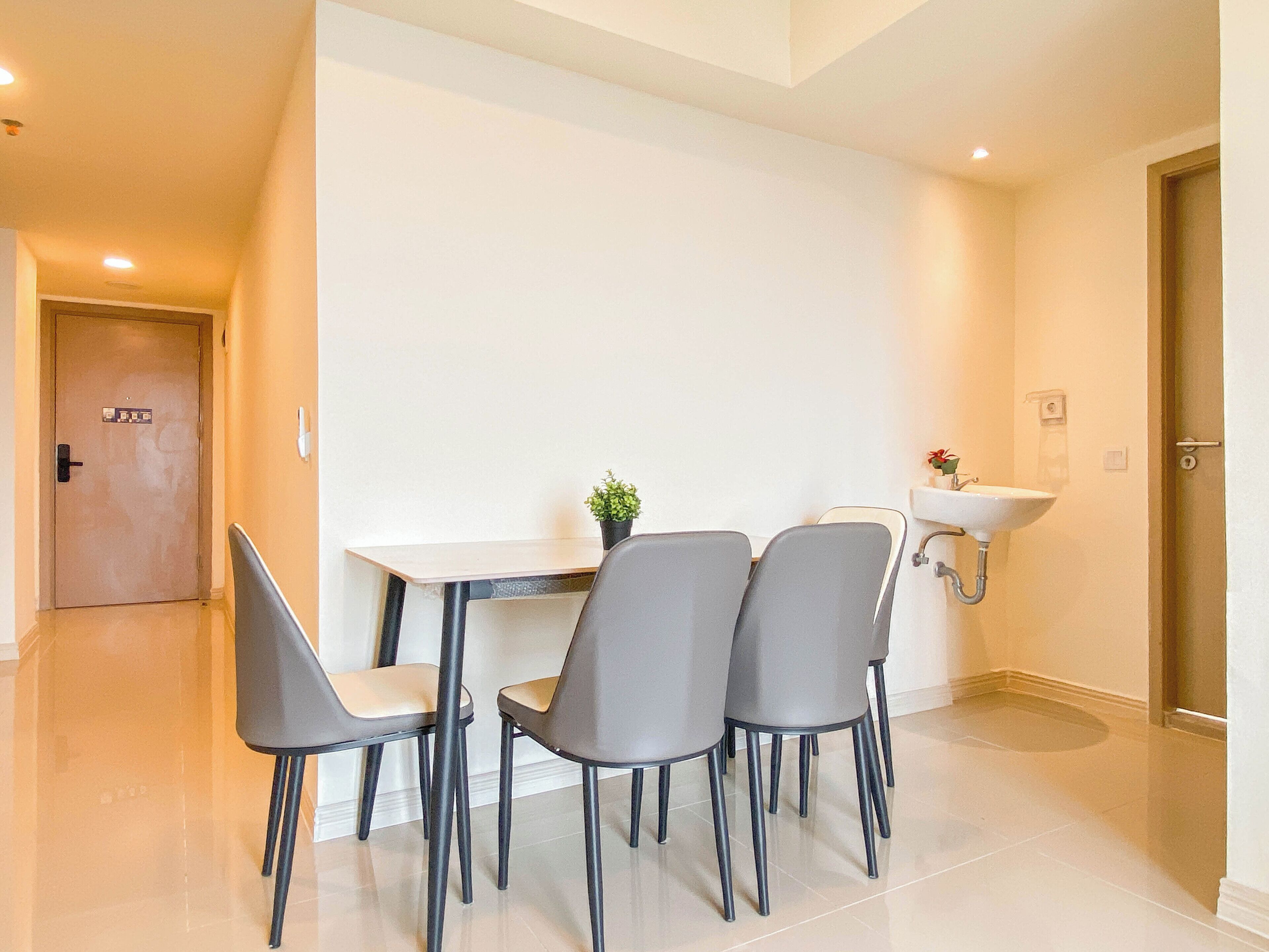 Deluxe Apartment | In-room dining