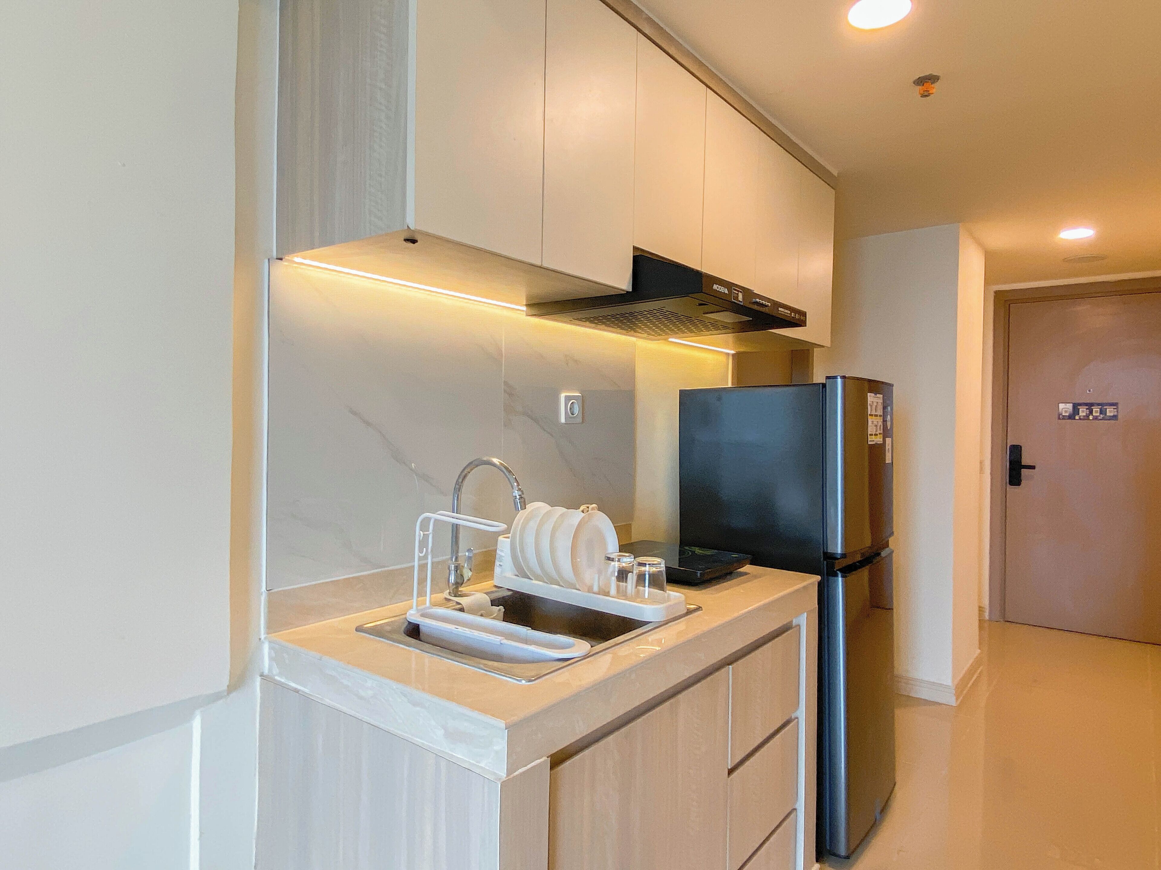 Deluxe Apartment | Private kitchen | Cookware/dishes/utensils