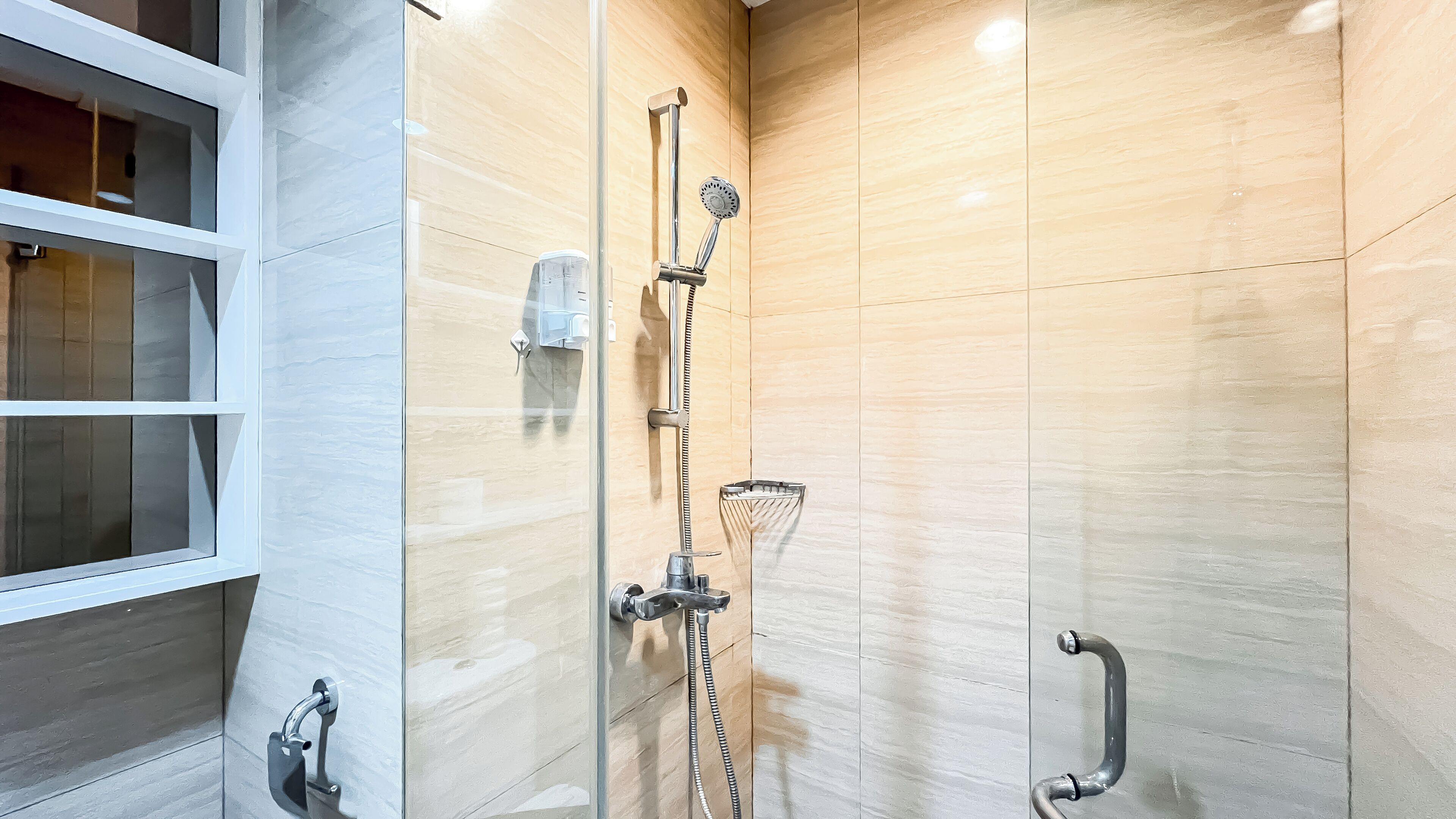 Deluxe Apartment | Bathroom