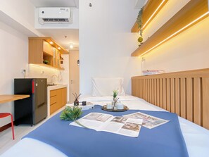 Room - Minimalist And Comfort Studio Apartment Tokyo Riverside Pik 2 (Teluknaga)