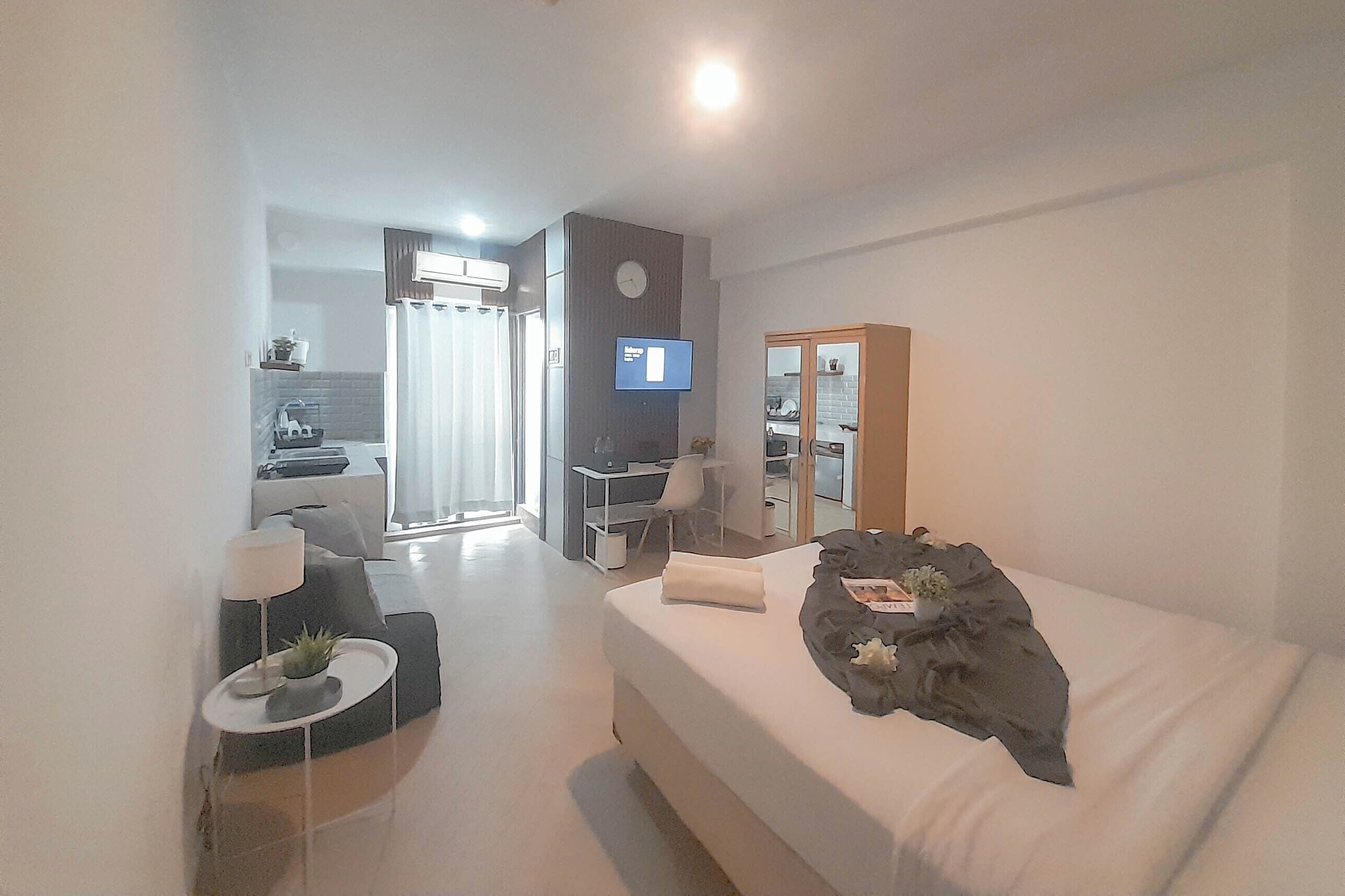 Standard Apartment | Living area