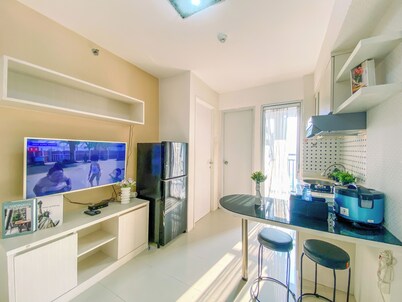 2Br Space Near Mall At Bassura City Apartment