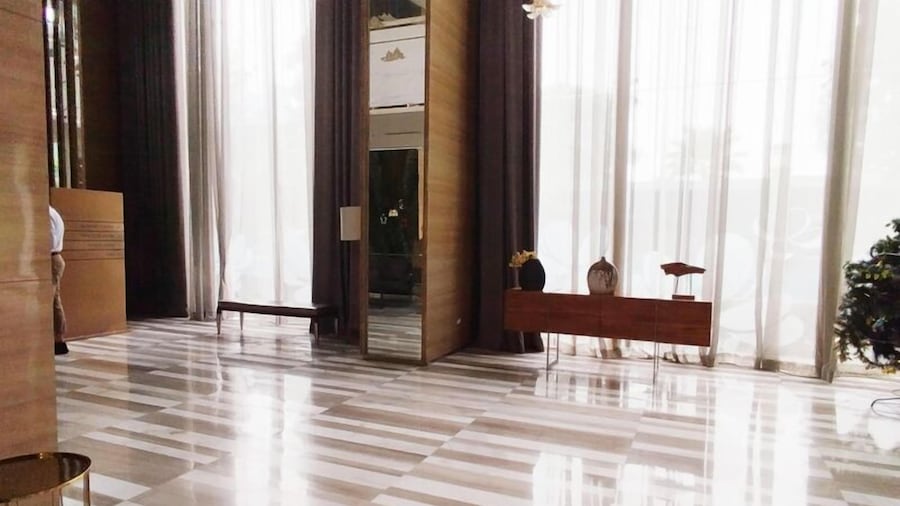 3Br Near Mall At Grand Sungkono Lagoon Apartment