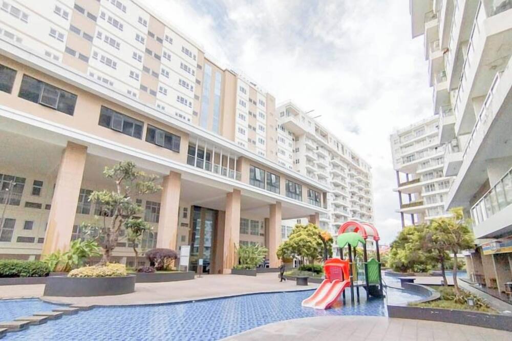 Industrial Look 2Br At Gateway Pasteur Apartment
