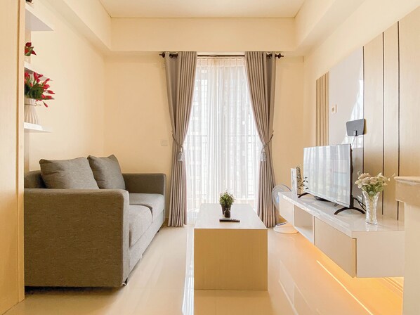 Deluxe Apartment | Living area