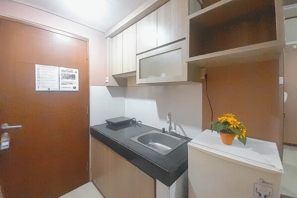 Căn hộ Deluxe | Bếp riêng | Bếp nấu, nồi cơm, dụng cụ nấu nướng/bát dĩa/dao nĩa