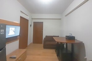 Deluxe Apartment | Living area