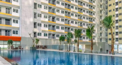 Simple Rest Studio (No Kitchen) At Lrt City Sentul - Royal Sentul Park Apartment