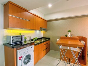 Deluxe-Apartment | Eigene Küche | Kühlschrank, Mikrowelle, Herdplatte, Reiskocher