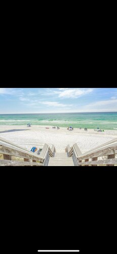 30A Cozy Getaway - Steps to Sand!