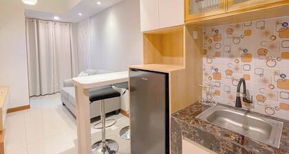 Compact Chic 2Br At Vida View Makassar Apartment