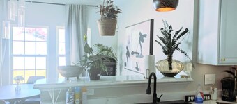 -NEW- Beautiful, Cozy & stylish home with office-for your family! Pet Friendly!