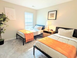 3 habitaciones, tabla de planchar con plancha y wifi gratis