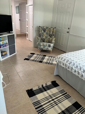 2 bedrooms, WiFi, bed sheets