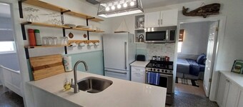 Adorable house with a large private back yard in sunny Vero Beach