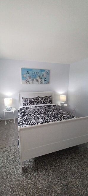 2 bedrooms, WiFi, bed sheets, wheelchair access