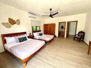 5 bedrooms, iron/ironing board, WiFi, bed sheets