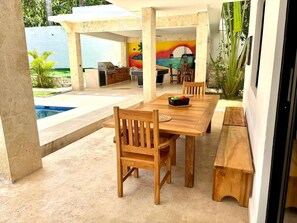 Outdoor dining