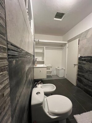 Towels, soap, toilet paper - Marvelous 3-2 house for 6 Big/affordable in Aguadilla (Aguadilla)
