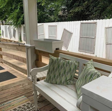 Terrace/patio. Cottage Studio Suite 4