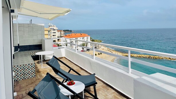 Terrace/patio - Respiro Del Mar - Beachfront Superior Apartment in L'Ametlla de Mar (L'Ametlla de Mar)