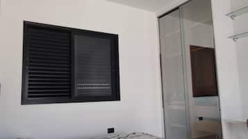 1 Schlafzimmer, Schreibtisch, WLAN, Bettwäsche