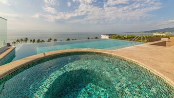 Apartment | Pool | 2 outdoor pools