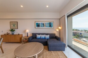 Apartment | Living area | 45-inch Smart TV with digital channels - Mar del Plata 5B (Bucerías)