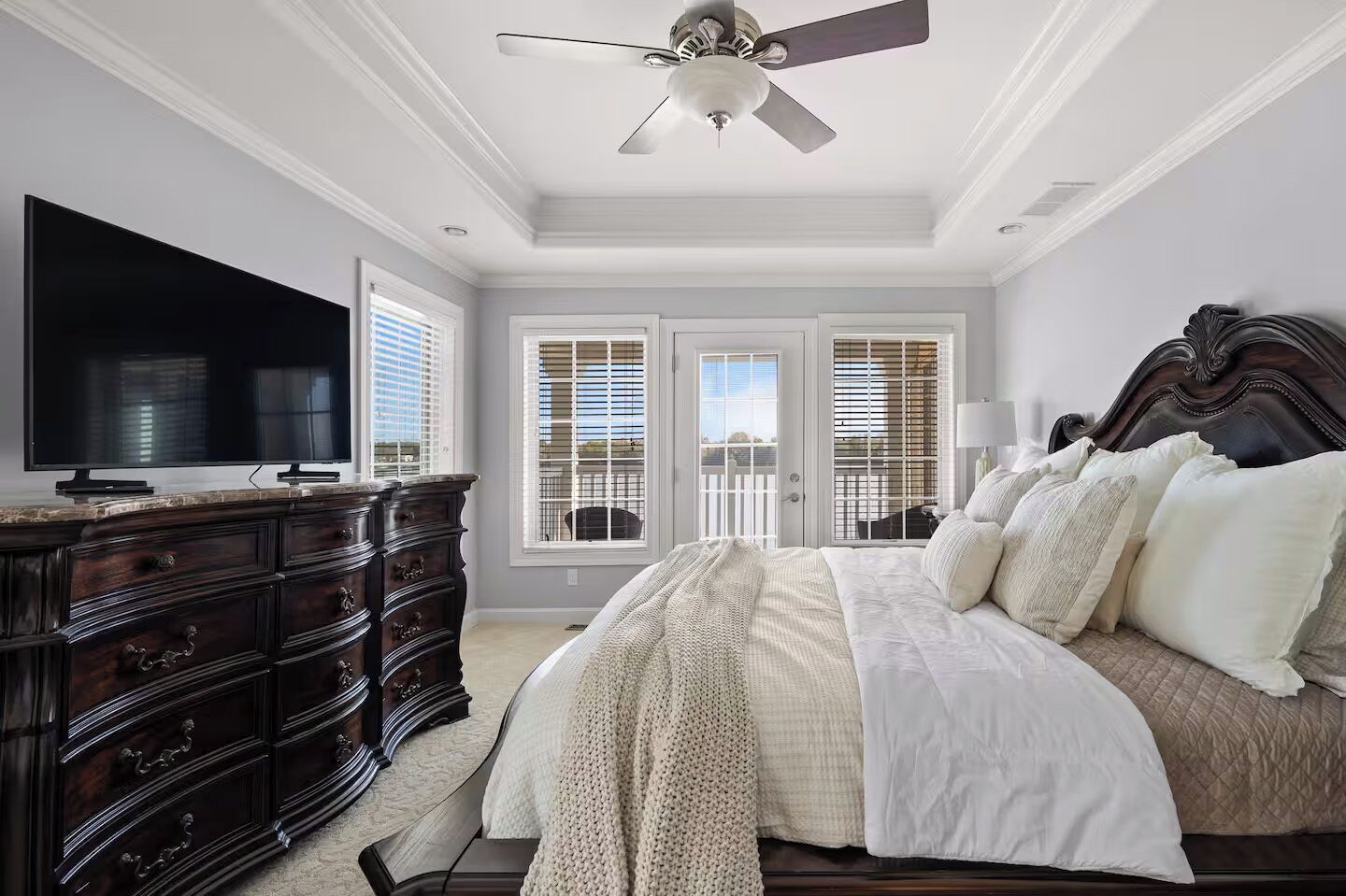 3 chambres, fer et planche à repasser, Wi-Fi gratuit, draps fournis